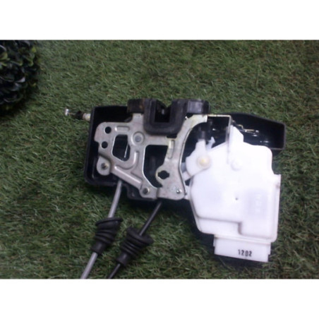 Serrure avant droit KIA CARENS 3 d’occasion