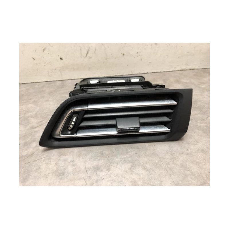 Aerateur tableau de bord avant droit PEUGEOT 308 2 PHASE 1 d’occasion