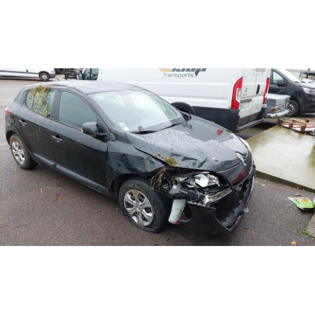Ecrous RENAULT MEGANE 3 PHASE 1 d’occasion