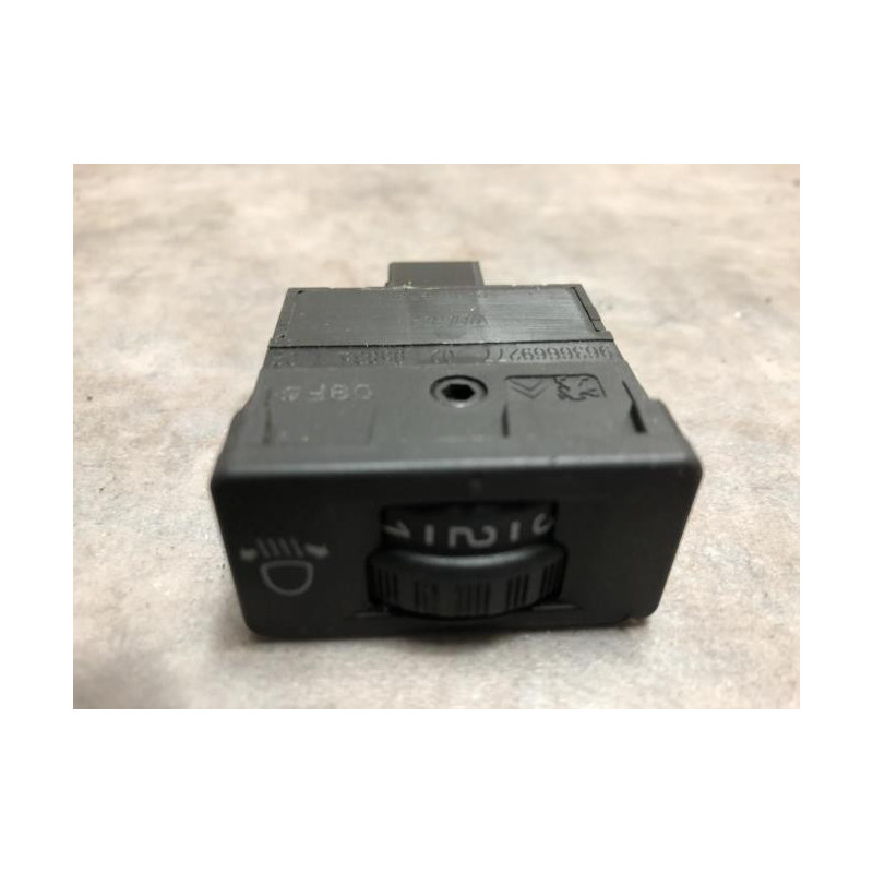 Commande de reglage hauteur de phare PEUGEOT 308 2 PHASE 1 d’occasion