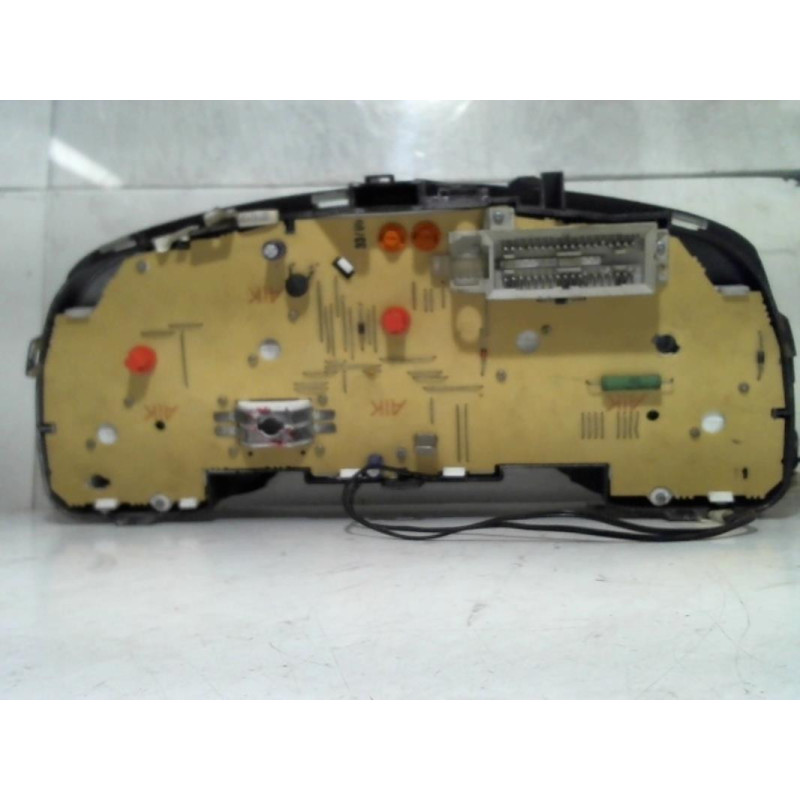 Compteur TOYOTA YARIS 1 PHASE 1 d’occasion