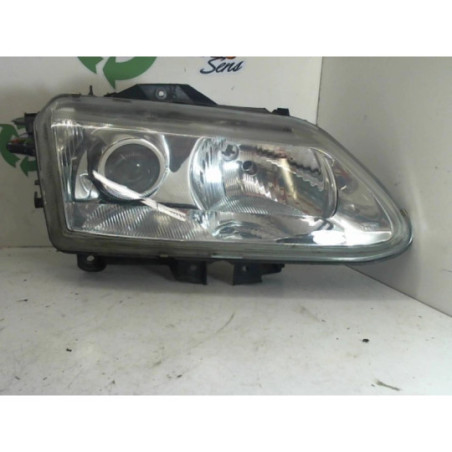 Optique avant principal droit (feux)(phare) RENAULT  d’occasion