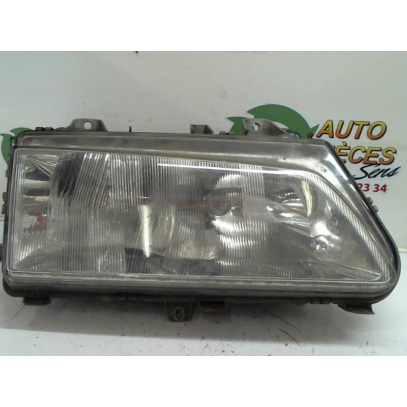 Optique avant principal droit (feux)(phare) PEUGEOT  d’occasion