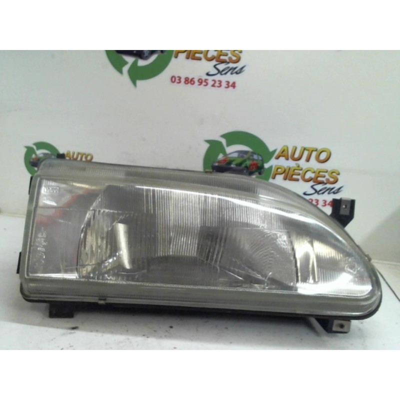 Optique avant principal droit (feux)(phare) RENAULT R19 PHASE 1 d’occasion
