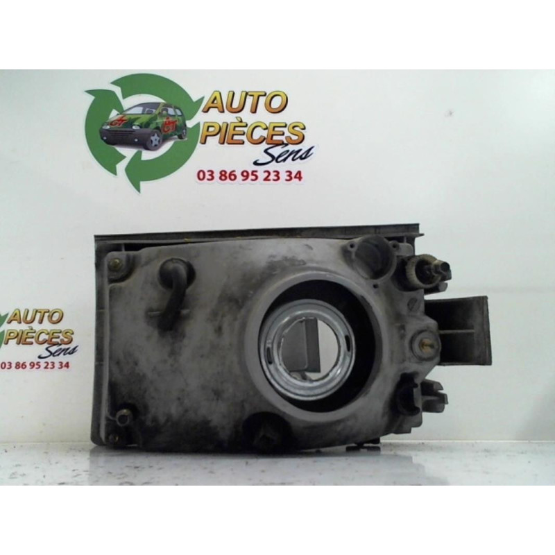 Optique avant principal droit (feux)(phare) FIAT  d’occasion