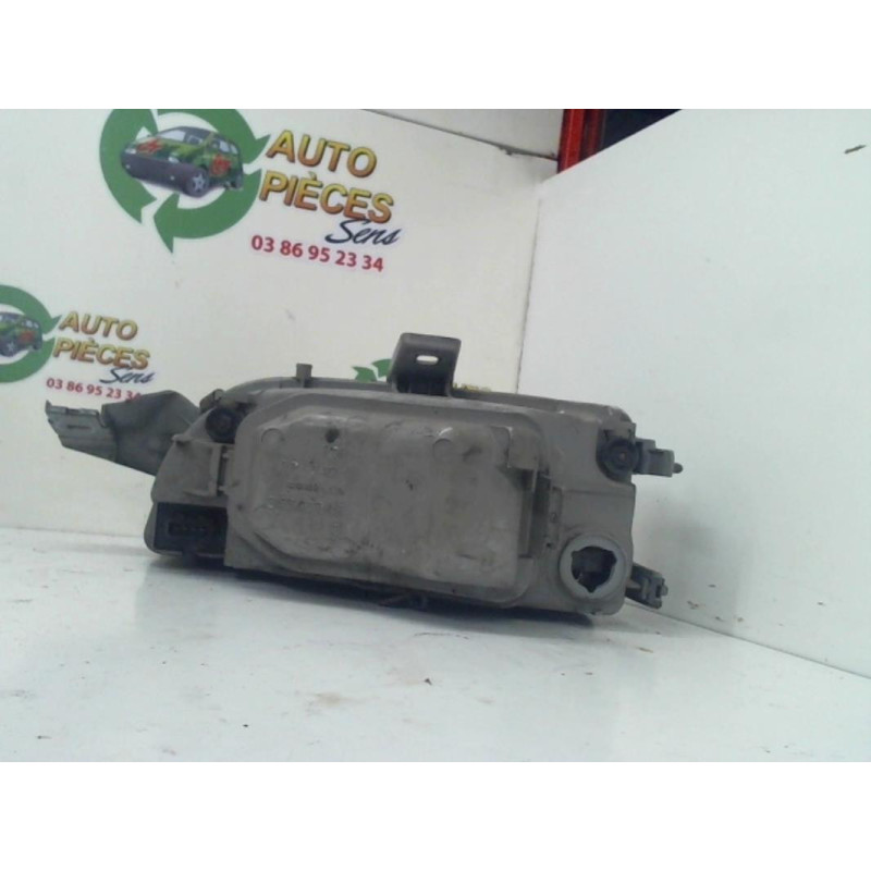 Optique avant principal droit (feux)(phare) FIAT  d’occasion