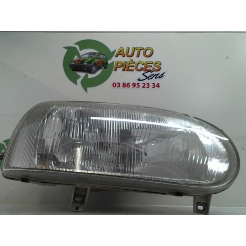 Optique avant principal droit (feux)(phare) VOLKSWAGEN GOLF 3 d’occasion