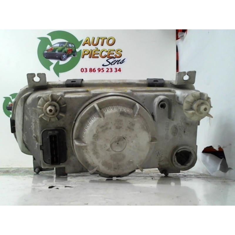 Optique avant principal droit (feux)(phare) SKODA FELICIA PHASE 1 d’occasion