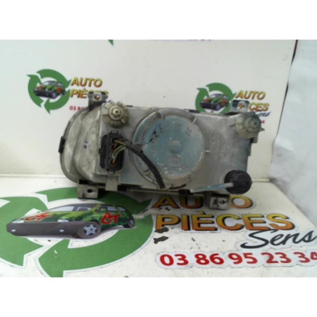 Optique avant principal droit (feux)(phare) SKODA FELICIA PHASE 1 d’occasion