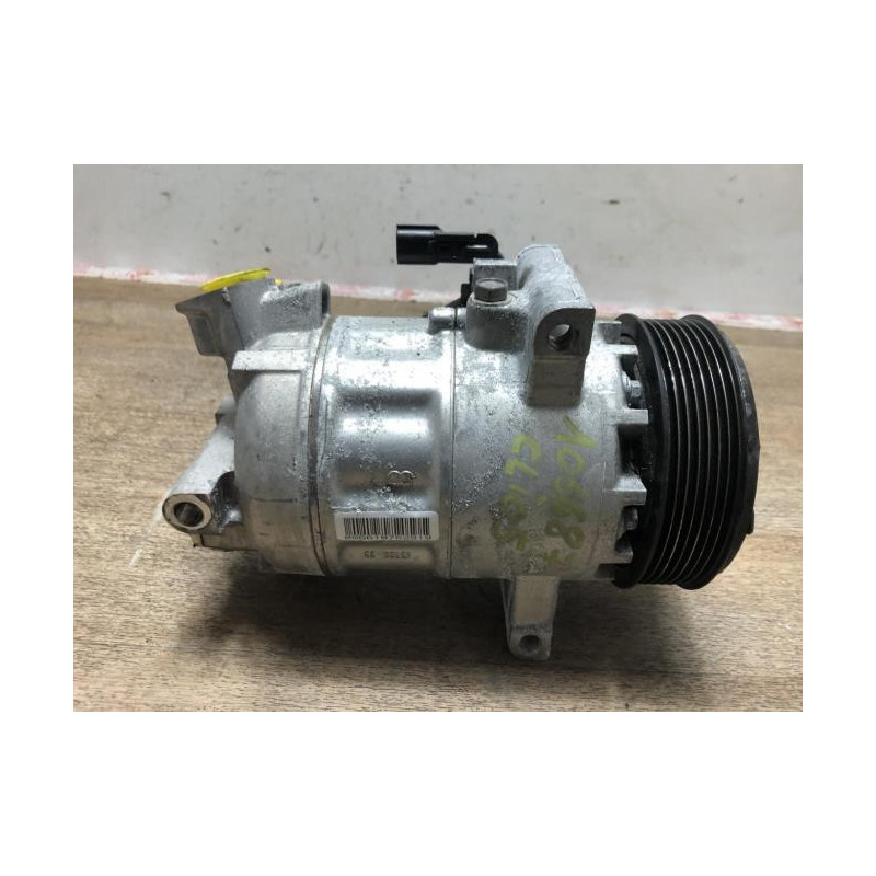 Compresseur clim RENAULT CLIO 5 d’occasion