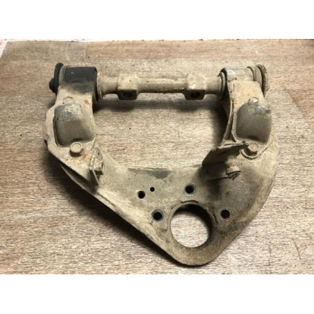 Triangle superieur avant droit MITSUBISHI L 200 2 d’occasion