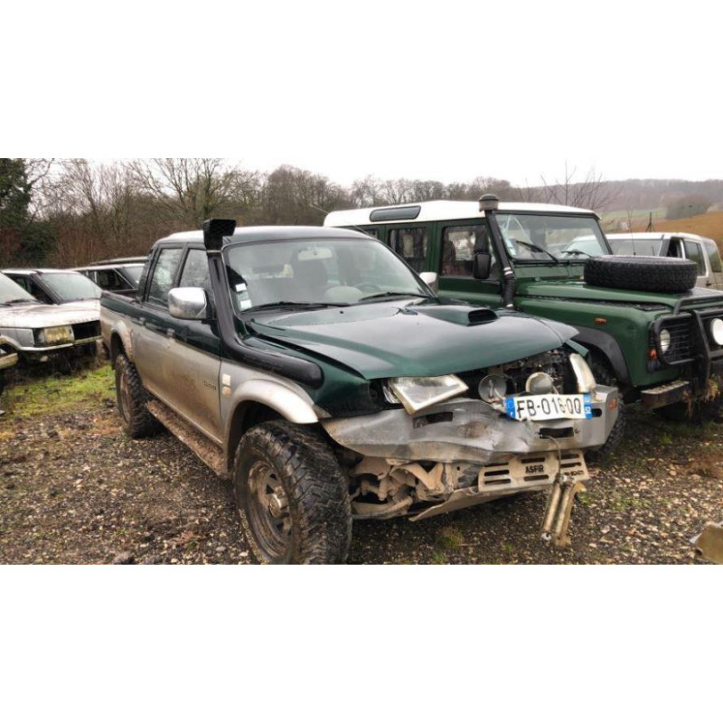 Triangle superieur avant droit MITSUBISHI L 200 2 d’occasion