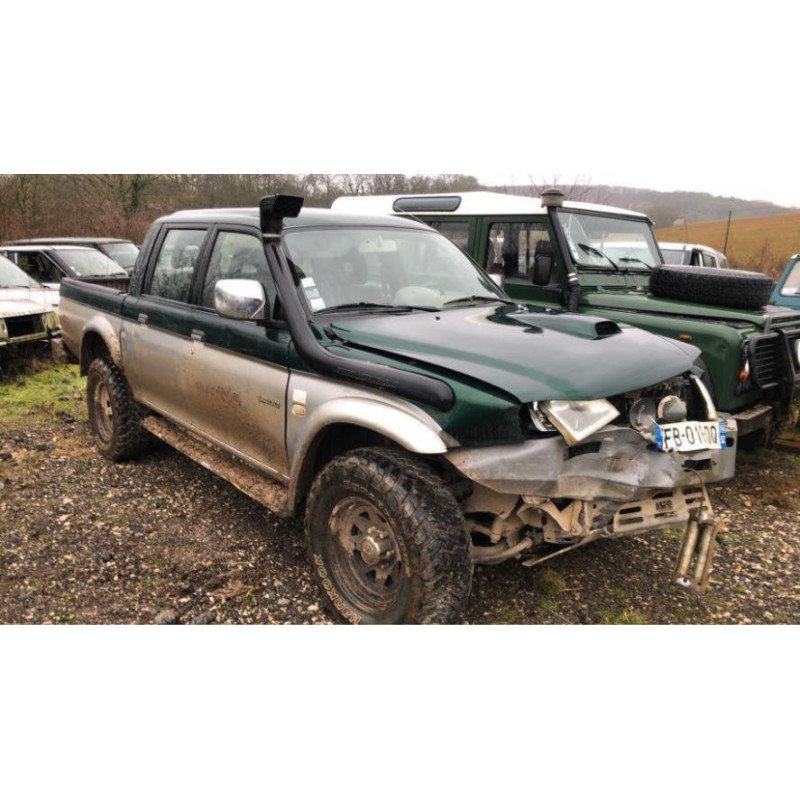 Triangle superieur avant droit MITSUBISHI L 200 2 d’occasion