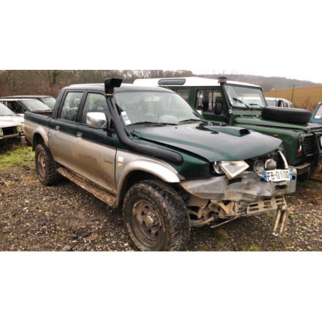 Triangle superieur avant droit MITSUBISHI L 200 2 d’occasion