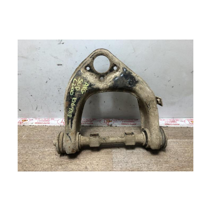Triangle superieur avant gauche MITSUBISHI L 200 2 d’occasion