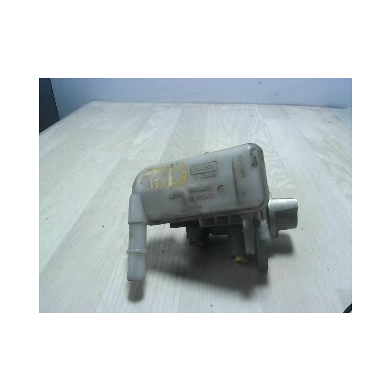 Maitre cylindre (freinage) FORD FIESTA 6 PHASE 1 d’occasion