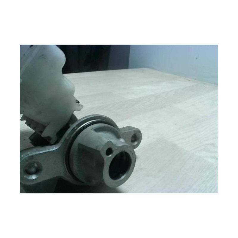 Maitre cylindre (freinage) FORD FIESTA 6 PHASE 1 d’occasion