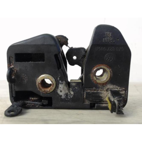 Serrure de coffre VOLKSWAGEN GOLF 4 d’occasion