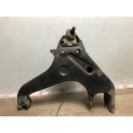 Triangle inferieur avant gauche MITSUBISHI L 200 2 d’occasion
