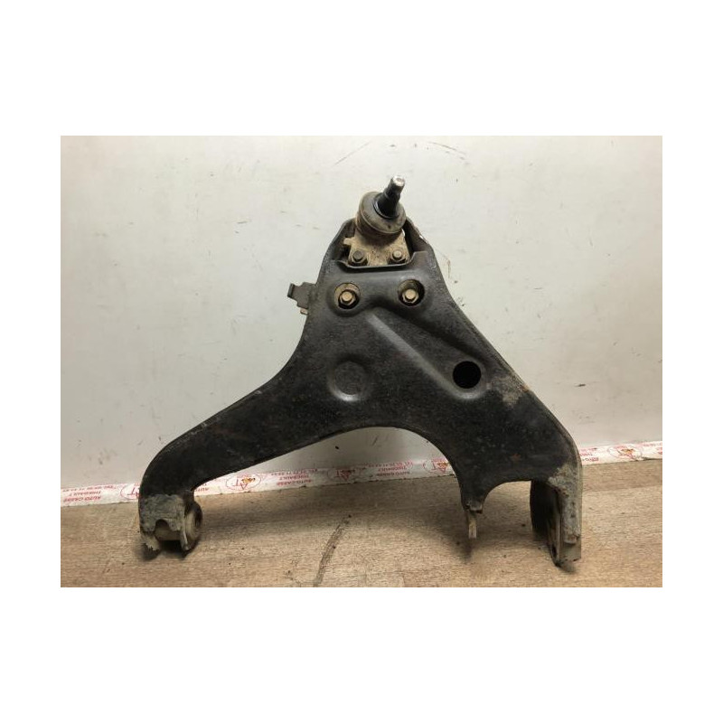 Triangle inferieur avant gauche MITSUBISHI L 200 2 d’occasion