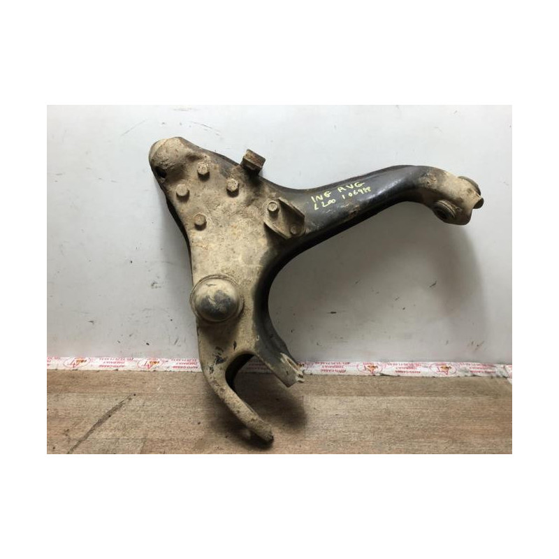 Triangle inferieur avant gauche MITSUBISHI L 200 2 d’occasion