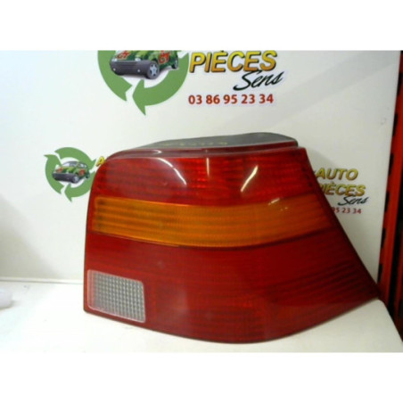 Feu arriere principal droit (feux) VOLKSWAGEN GOLF 4 d’occasion