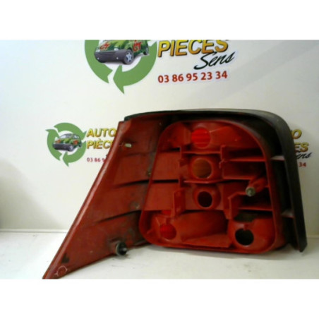 Feu arriere principal droit (feux) VOLKSWAGEN GOLF 4 d’occasion