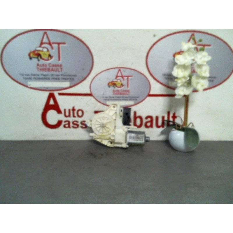 Mot. leve vitre arriere droit RENAULT LAGUNA III PHASE 2 d’occasion