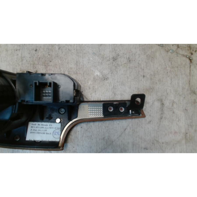 Commande de phare AUDI A4 2 PHASE 1 d’occasion