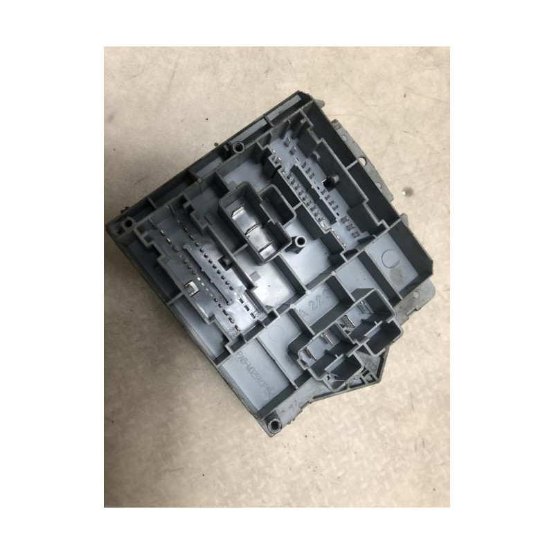 Boitier servitude moteur (BSM) ALFA ROMEO GT COUPE d’occasion