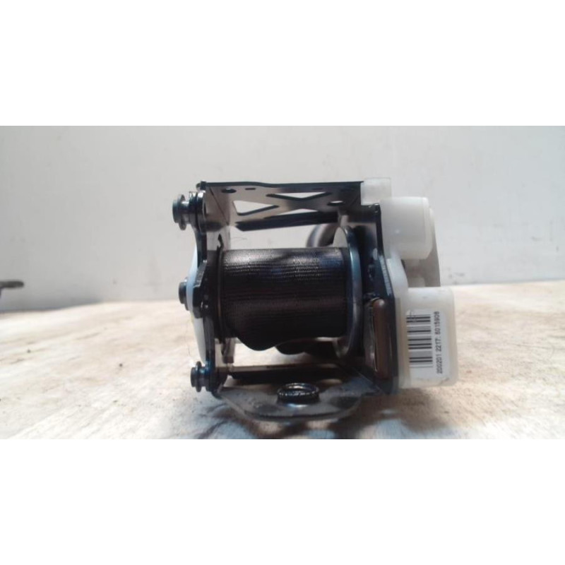 Ceinture arriere gauche AUDI A4 2 PHASE 1 d’occasion
