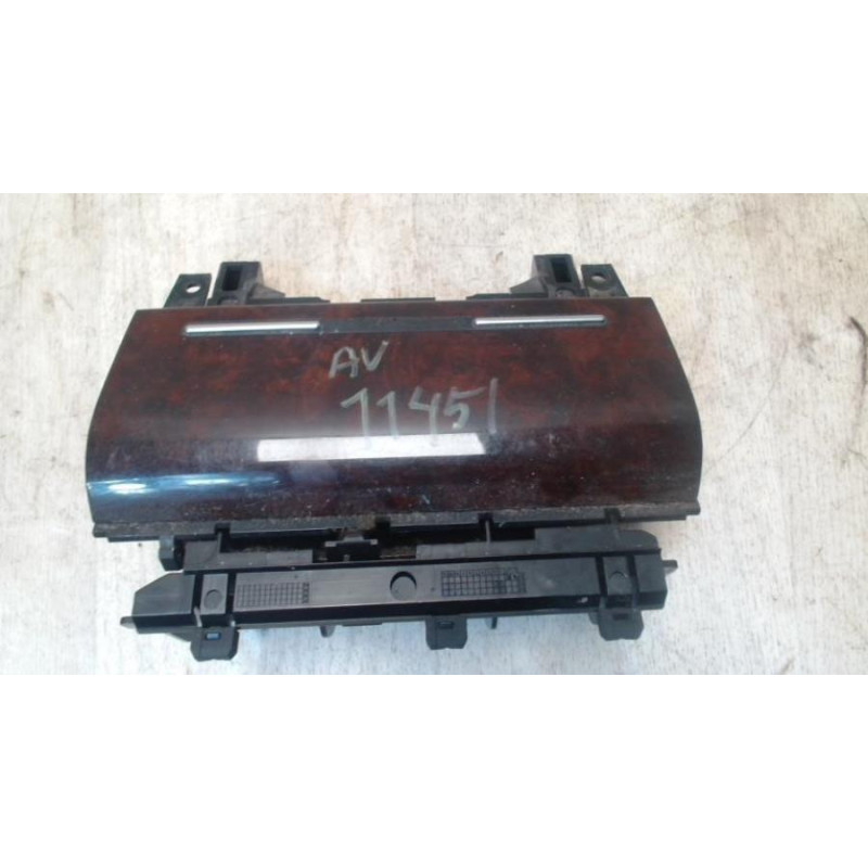 Vide poche avant droit AUDI A4 2 PHASE 1 d’occasion