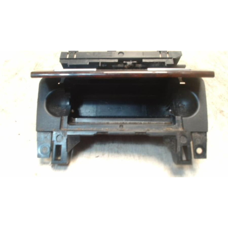 Vide poche avant droit AUDI A4 2 PHASE 1 d’occasion