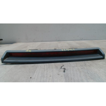 Feu arriere stop central AUDI A4 2 PHASE 1 d’occasion