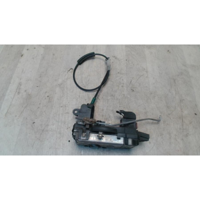 Serrure avant gauche OPEL ASTRA H PHASE 1 d’occasion