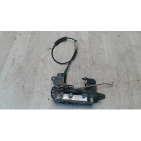 Serrure avant gauche OPEL ASTRA H PHASE 1 d’occasion
