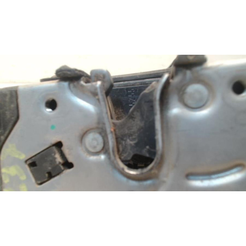 Serrure avant gauche OPEL ASTRA H PHASE 1 d’occasion