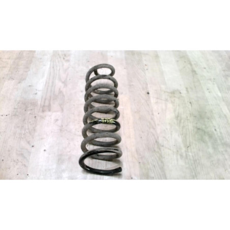 Ressort de suspension arriere gauche DACIA SANDERO 1 d’occasion