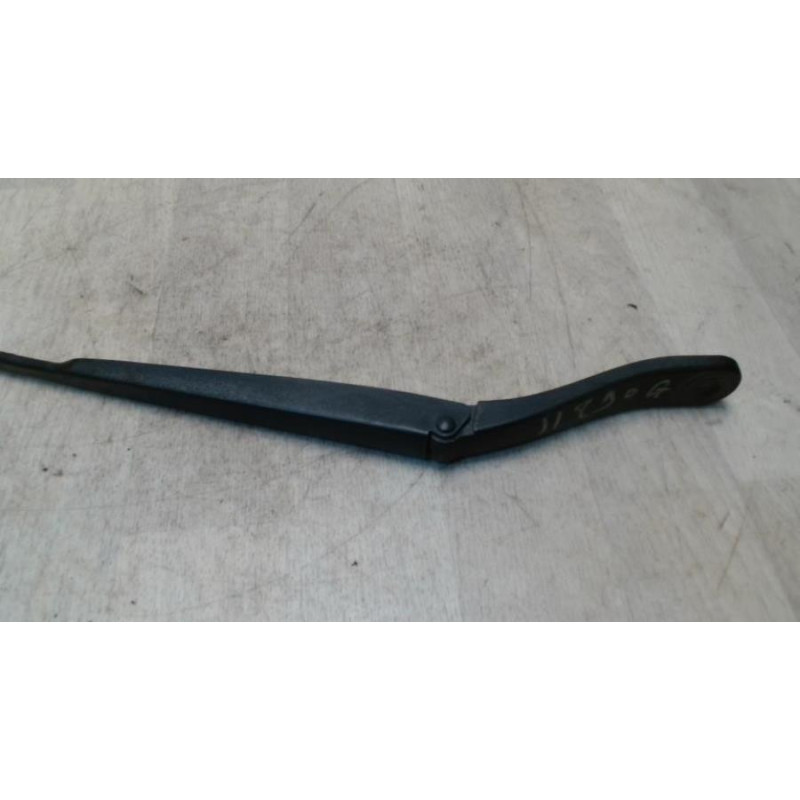Bras essuie glace arrière gauche CITROEN C3 2 PHASE 1 d’occasion