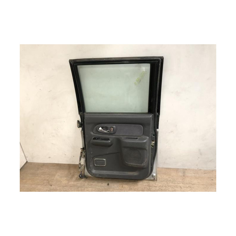 Porte arriere droit MITSUBISHI L 200 2 d’occasion