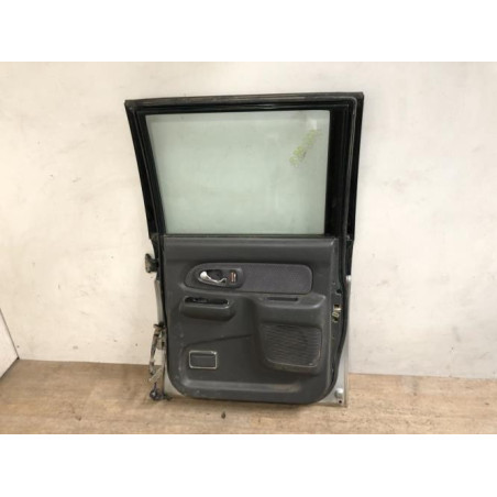 Porte arriere droit MITSUBISHI L 200 2 d’occasion
