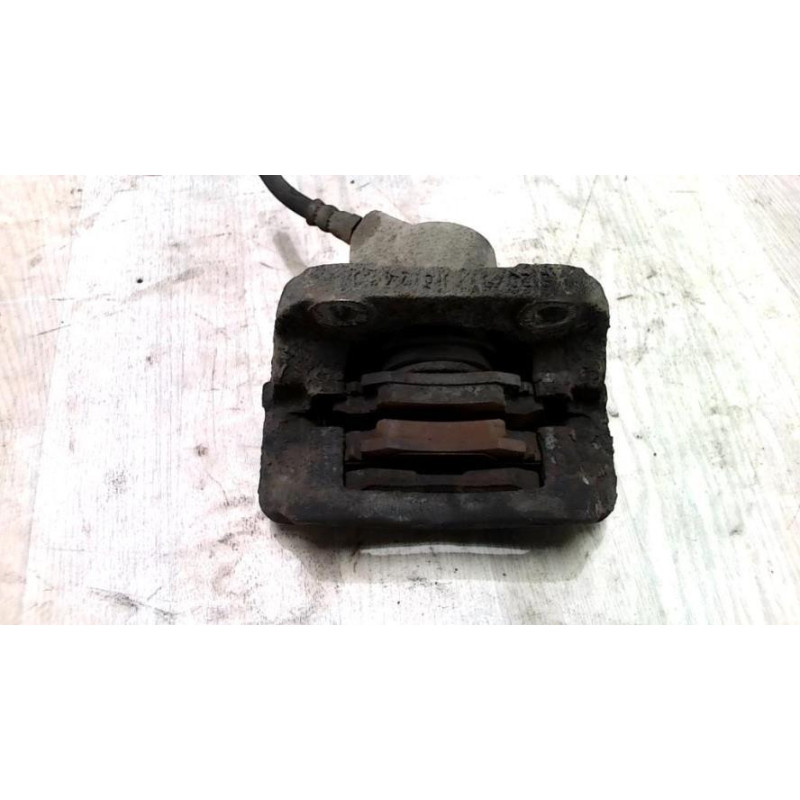 Etrier avant gauche (freinage) RENAULT TWINGO 1 PHASE 3 d’occasion