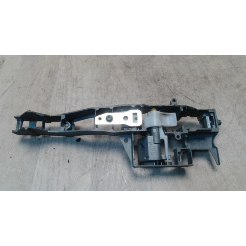 Support poignee porte avant gauche CITROEN C3 2 PHASE 1 d’occasion