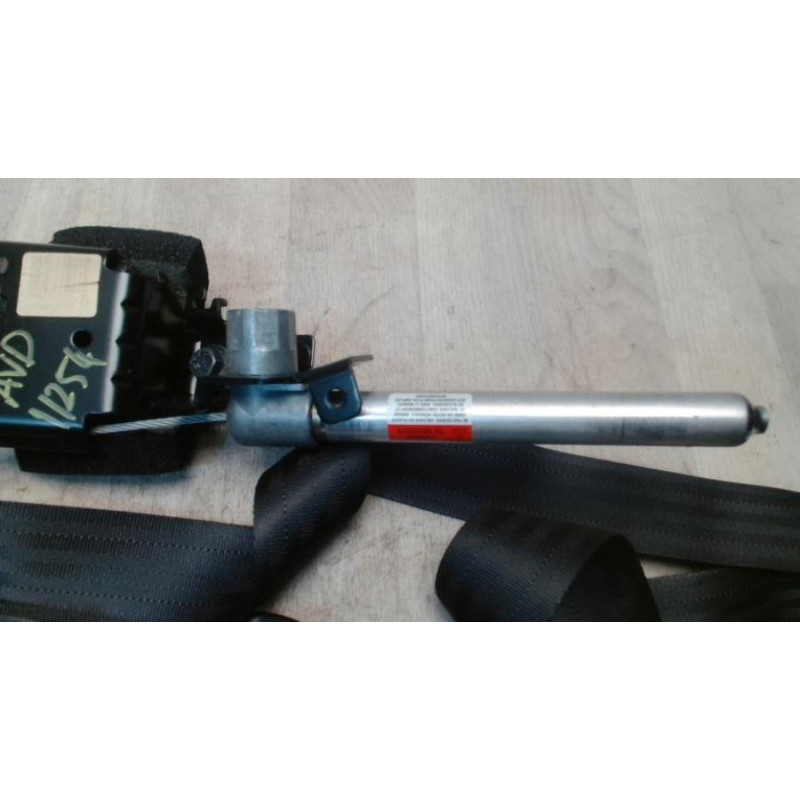 Ceinture avant droit VOLVO C 30 PHASE 1 d’occasion