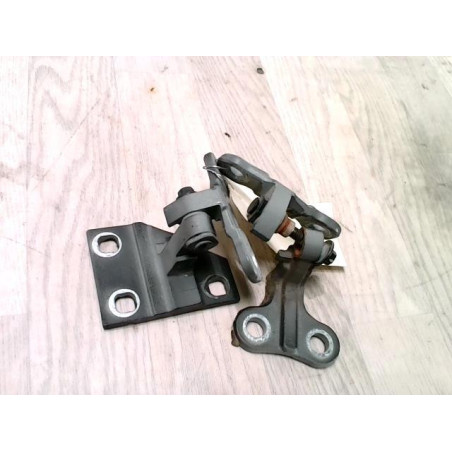 Charniere de porte avant gauche VOLVO C 30 PHASE 1 d’occasion