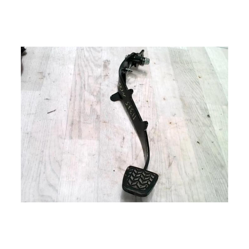 Pedalier de frein TOYOTA COROLLA VERSO 2 PHASE 1 d’occasion
