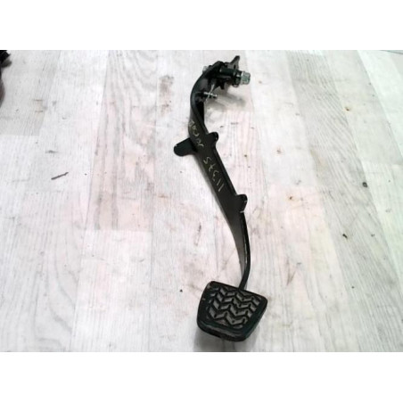 Pedalier de frein TOYOTA COROLLA VERSO 2 PHASE 1 d’occasion