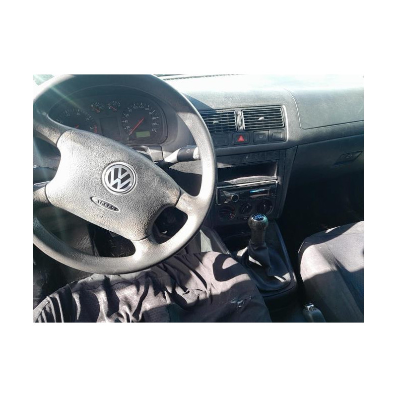 Platine feu arriere droit VOLKSWAGEN GOLF 4 d’occasion