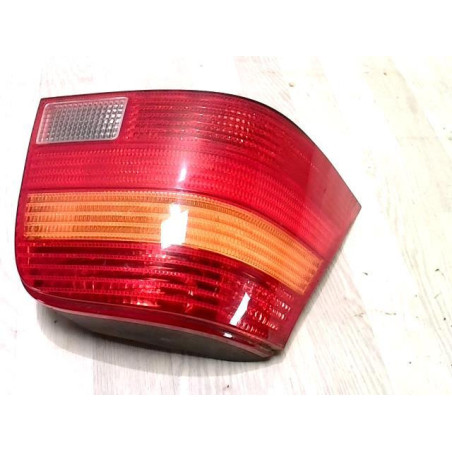 Feu arriere principal droit (feux) VOLKSWAGEN GOLF 4 d’occasion