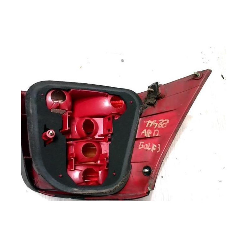 Feu arriere principal droit (feux) VOLKSWAGEN GOLF 4 d’occasion